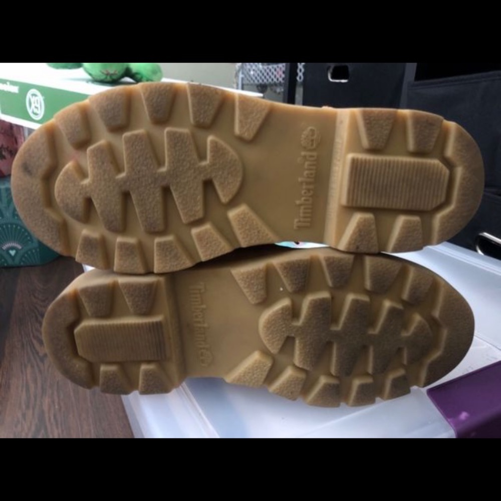 Timberlands - Picture 5 of 7